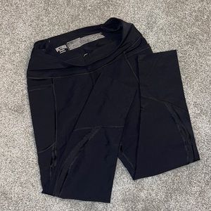 Victoria Secret Total Knockout Capri Sport Leggings